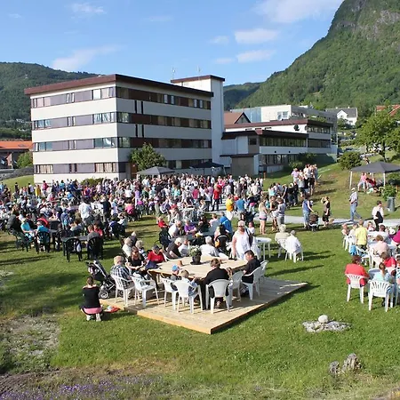 Sognefjord Hotell 3*